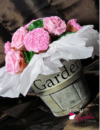 Flower Bouquet - Cake by NickySignatureCakes