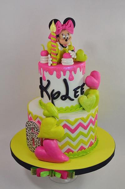 Minnie Mouse Cake for Icing Smiles - Cake by Jenniffer White