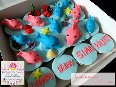 Friendly Dolphins! - Cake by LiLian Chong