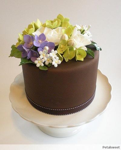 Gardenias and Hydrangeas - Cake by Petalsweet