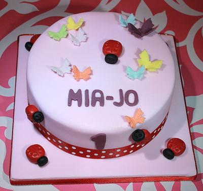 Ladybirds and Butterflies Cake - Cake by SweetSensationsLancs