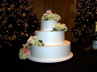 Simple & Elegant - Cake by Bambi Pruch