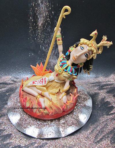 Egyptian Phoenix goddess - Cake by Maria  Teresa Perez