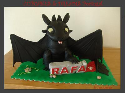 HOW TO TRAIN YOUR DRAGON - NIGHT FURY - Cake by Ana Remígio - CUPCAKES & DREAMS Portugal