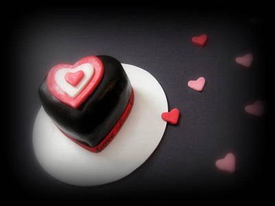 Mini Valentines Day cake - Cake by Jennifer Jeffrey
