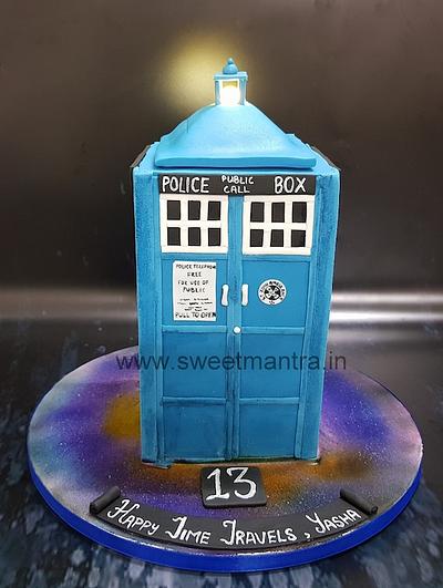 Doctor Who Tardis cake - Cake by Sweet Mantra Homemade Customized Cakes Pune