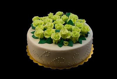 roses cake - Cake by Rositsa Lipovanska