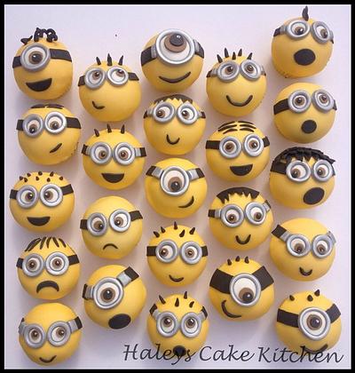 Despicable me minions  - Cake by haley