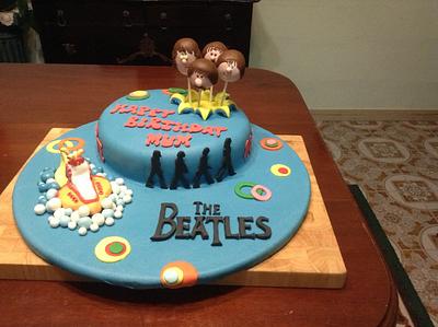 Beatlemania - Cake by Bernardette Ferrando