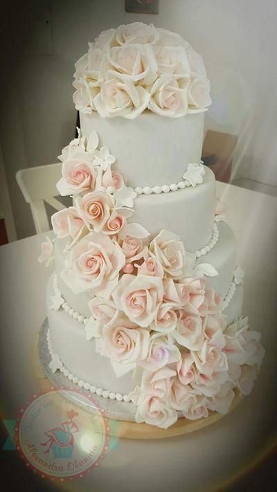 Roses and cake - Cake by Olanuta Alexandra
