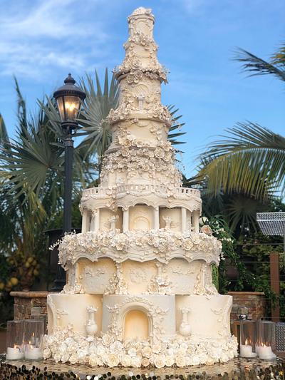 Royal Magnificence - Cake by MsTreatz