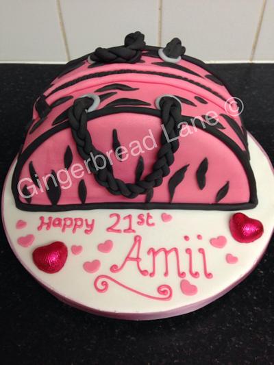 Pink animal print handbag cake.  - Cake by Gingerbread Lane