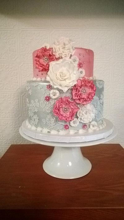 Lace and Ruffle Flowers - Cake by StoryCakes