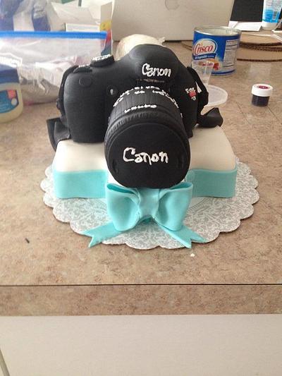 canon camera cake! - Cake by Samantha Corey