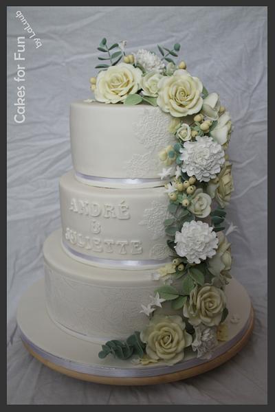 Waterfall wedding cake - Cake by Cakes for Fun_by LaLuub