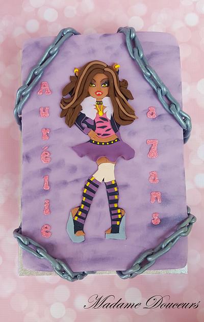 Clawdeen Wolf Cake - Cake by Madame Douceurs
