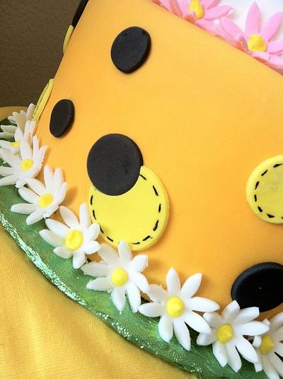 Beezy Bee - Cake by Kristen