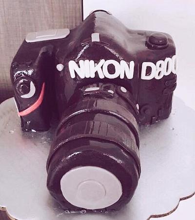 Camera Nikon - Cake by Boccato Bakery