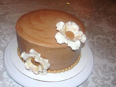 Brown flowers  - Cake by Cakes and Beyond by Naheed
