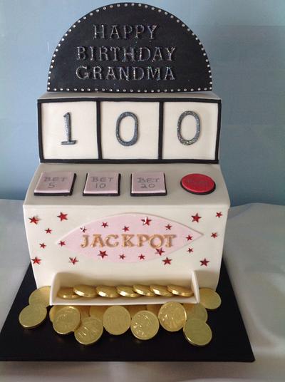 Grandmas 100th birthday. - Cake by catchfab