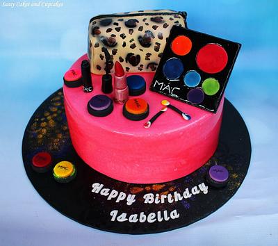 Kiss and Make Up - Cake by Sassy Cakes and Cupcakes (Anna)