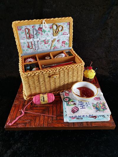 Sewing box  - Cake by Topping Queen by Diana Adler