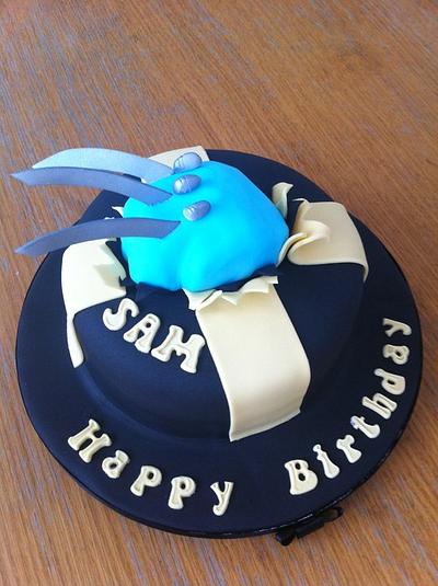 wolverine fist with claws out of cake - Cake by sasha