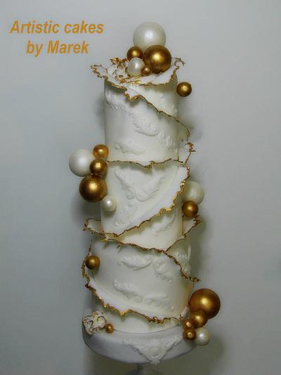 Wedding cake  white and gold - Cake by Marek