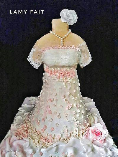 dress cake - Cake by Randa Elrawy