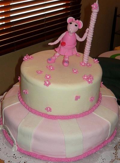 Angelina Ballerina Cake - Cake by Sweets and CHocolat Creations  by Denise de Neira