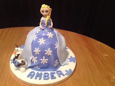 Elsa Frozen Cake - Cake by Sarah's Crafty Cakes