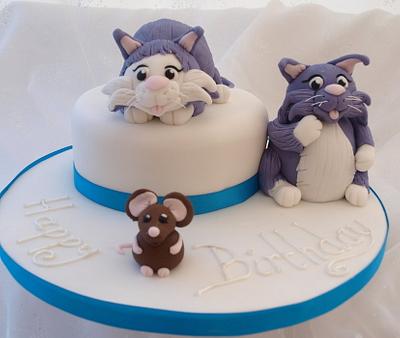 Cat n Mouse - Cake by Cakes By Heather Jane