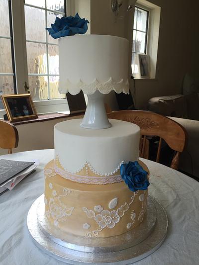 Brush embroidery gold with blue roses - Cake by George's Bakes