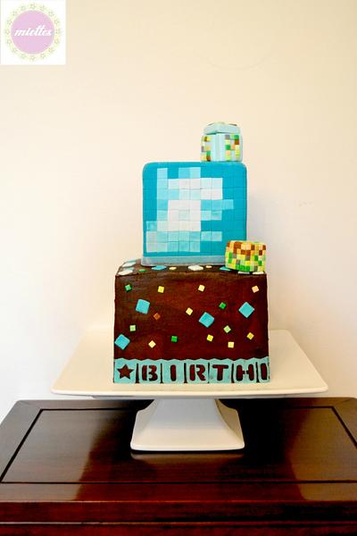 "Elegant" Minecraft Diamond Block Cake - Cake by miettes