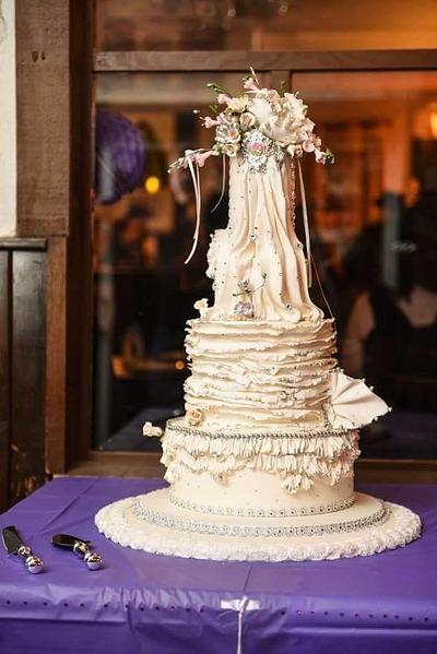 Glorious White  - Cake by Danijela Lilchickcupcakes