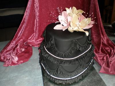 Black 2 tier heart  - Cake by Sugarart Cakes