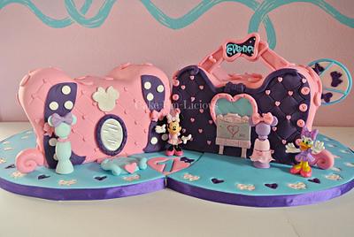 Minnie Mouse Bow-tique - Cake by Andrea Diaz