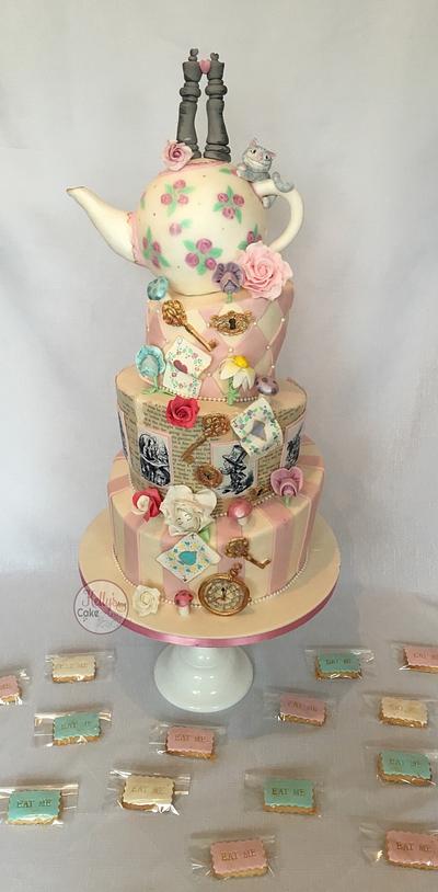 Wonderland wedding cake  - Cake by Kelly Hallett