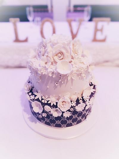 Divine Wedding - Cake by Lisa-Jane Fudge