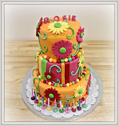Daises Cake  - Cake by Yusy Sriwindawati