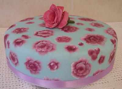 Hand painted flowers  - Cake by The Merry Cake Company