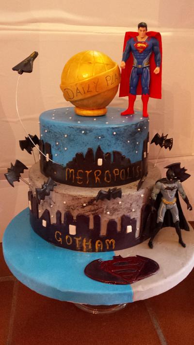 Batman vs Superman  - Cake by NattysCakes66