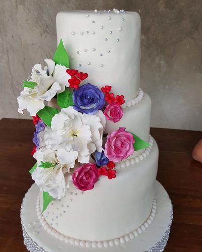 Romantic wedding cake - Cake by Karamelo Cakes & Pastries