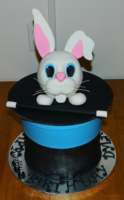 Magician's Hat and Rabbit. - Cake by Maureen