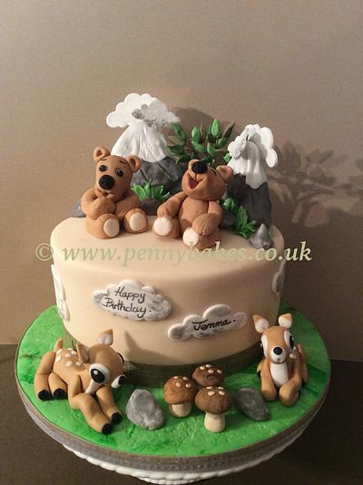 Bears, Deer, mountains, clouds!! - Cake by Popsue