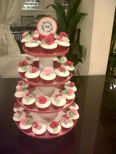 roses cupcakes - Cake by Astried