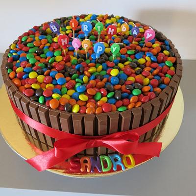  KitKat M&M cake - Cake by Sugar&Spice by NA