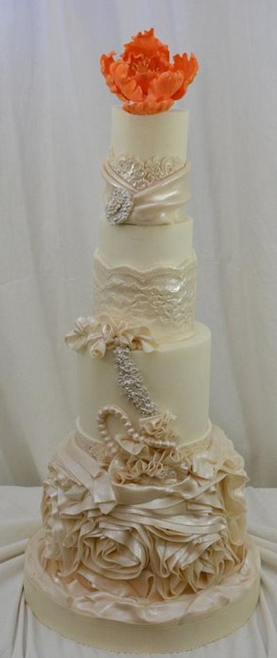 Wedding  Fashion Inspired Cake - Cake by Sugarpixy