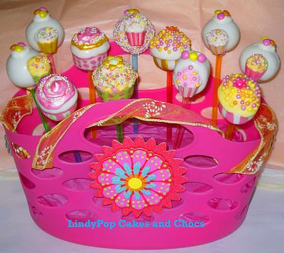 Mini cupcakes - Cake by LindyPop Cakes and Chocs