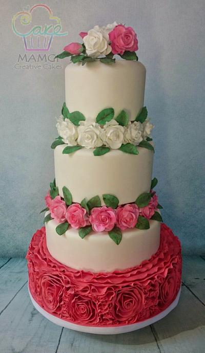 Rose and Ruffle cake  - Cake by mamgi